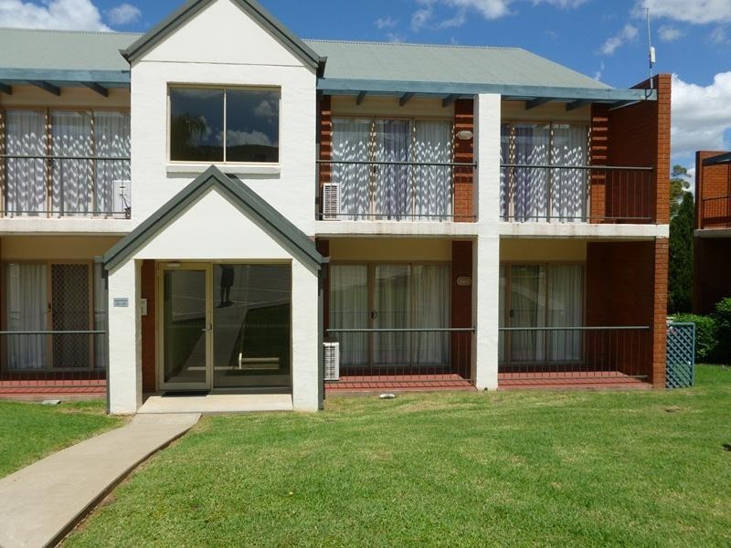 Unit 26 337 Armidale Road, Tamworth NSW 2340