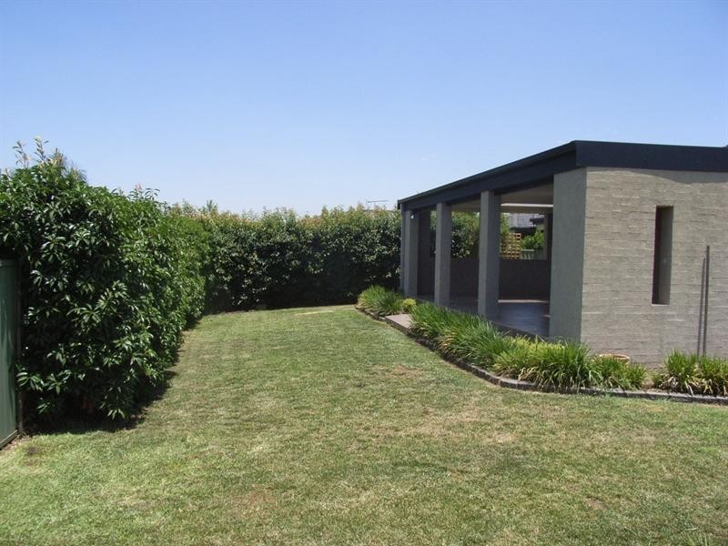 33 The Grange, Tamworth NSW 2340