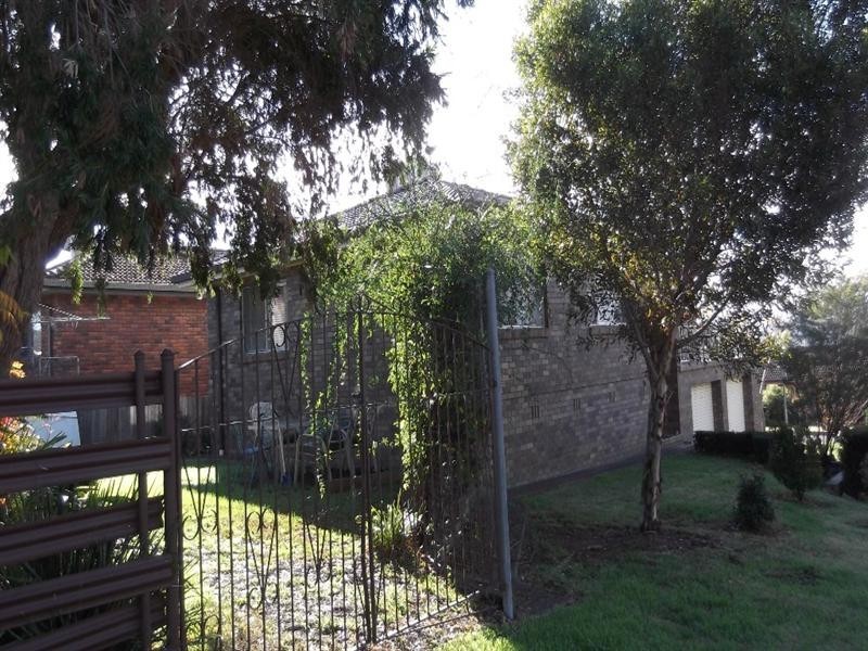 28 McRae Street, Tamworth NSW 2340