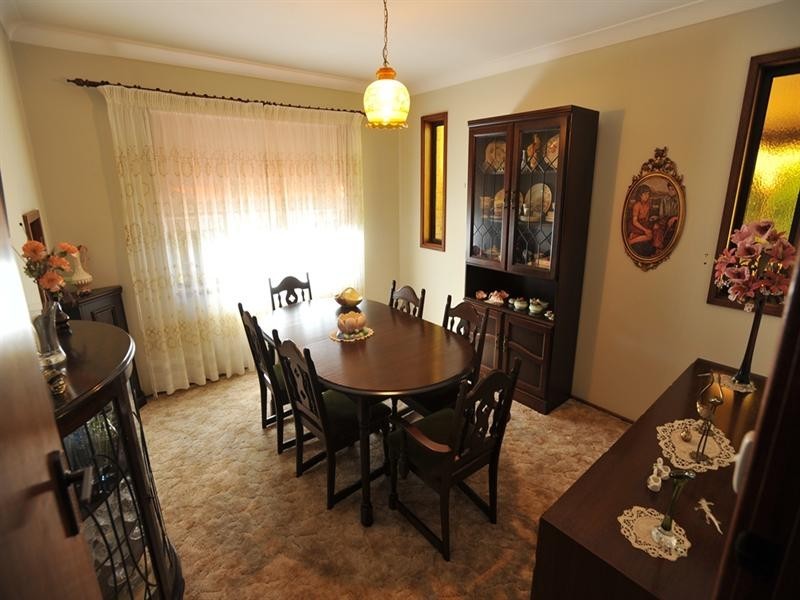 96 White Street, Tamworth NSW 2340