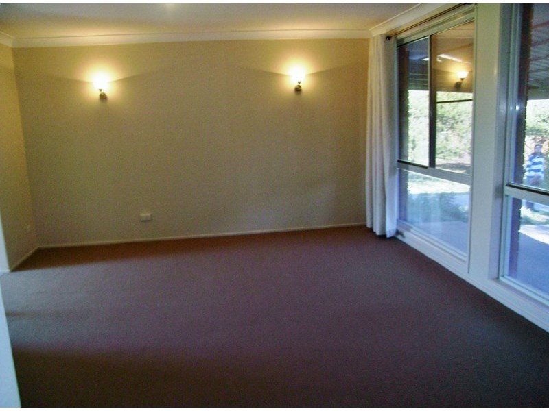 37 Susan Street, Kootingal NSW 2352