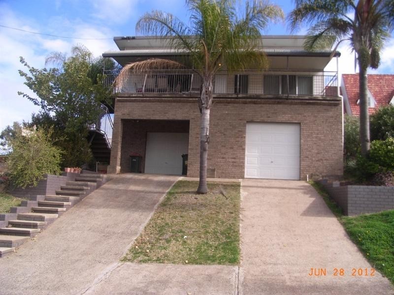 151 Crown Street, Tamworth NSW 2340