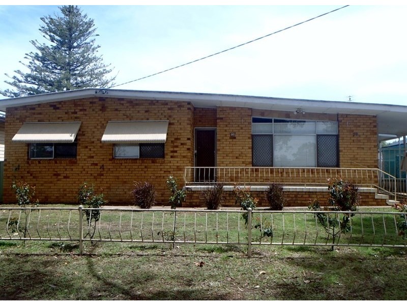 79 Robert Street, Tamworth NSW 2340