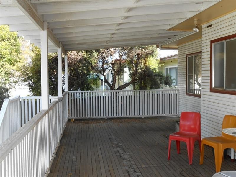 11 Churchill Street, Tamworth NSW 2340