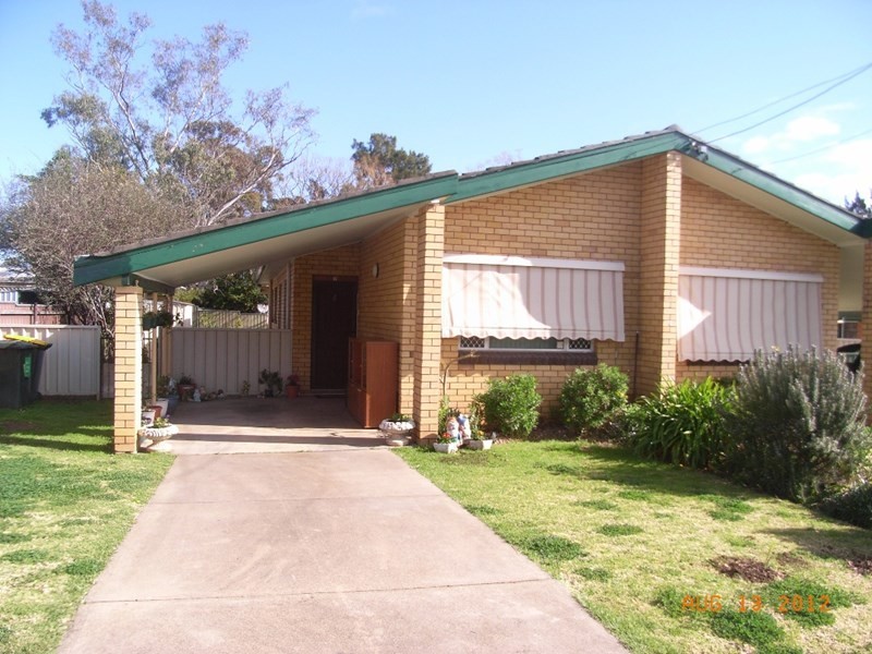 2/2 Osprey Way, Tamworth NSW 2340