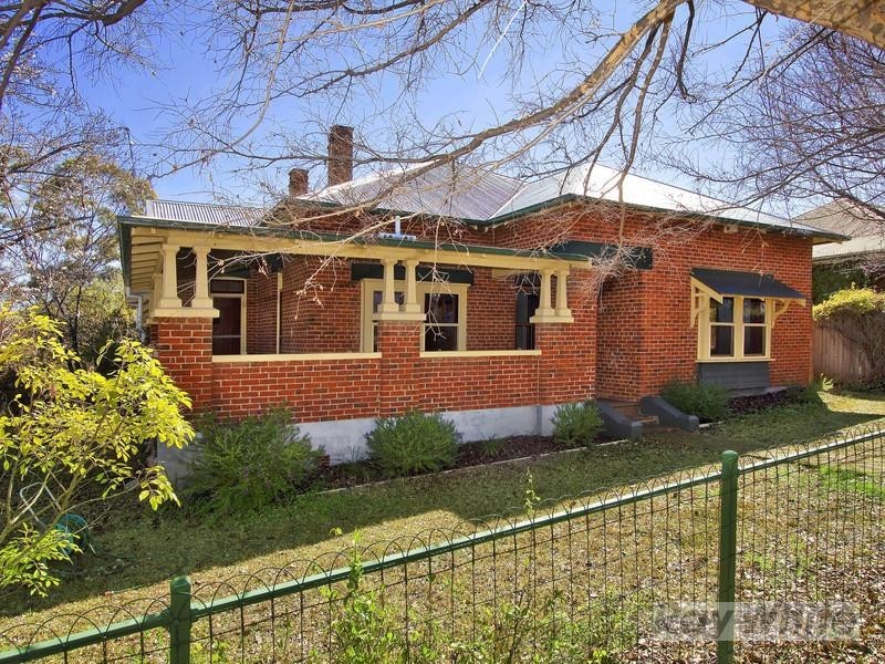 58 White Street, Tamworth NSW 2340