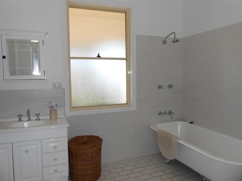 36 Phillip Street, Tamworth NSW 2340