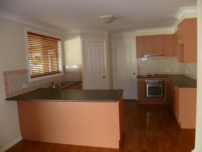 8 Glengarvin Drive, Tamworth NSW 2340