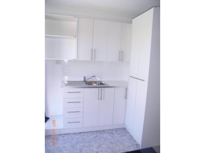 Bedsit 380 Goonoo Goonoo Road, Tamworth NSW 2340