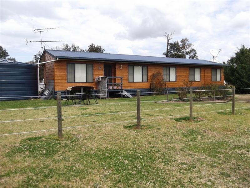 4 Duncan Street, Woolomin NSW 2340