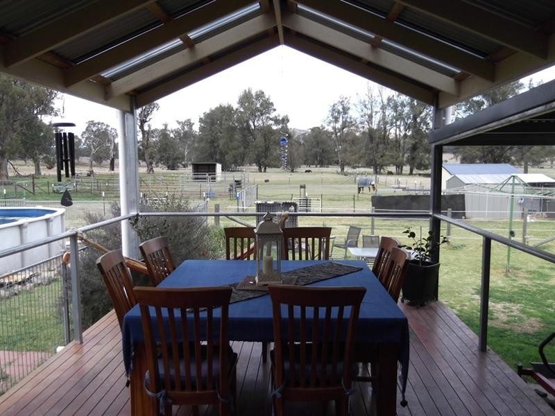 4 Duncan Street, Woolomin NSW 2340