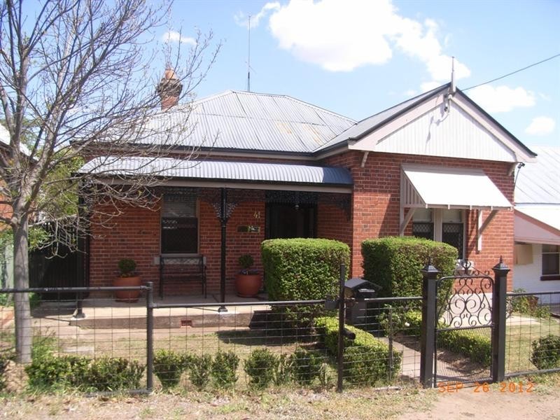 41 Carthage Street, Tamworth NSW 2340