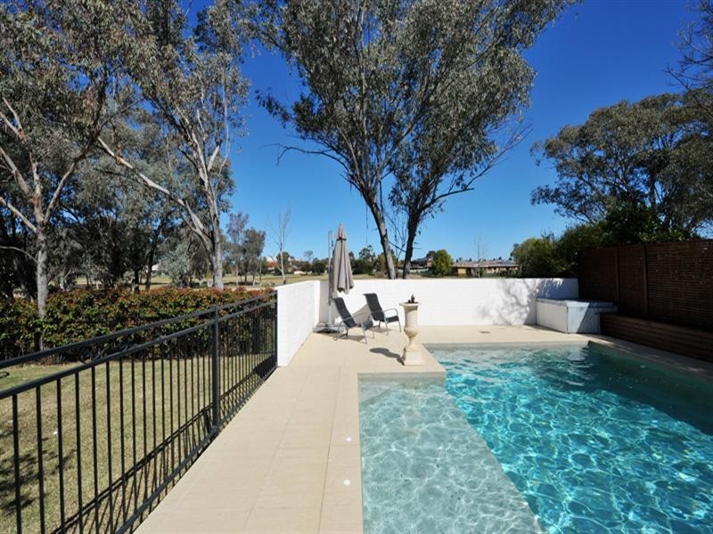 39 Banjos Circuit, Tamworth NSW 2340