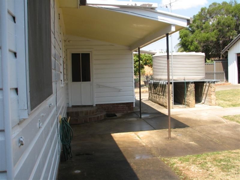 61 Phillip Street, Tamworth NSW 2340