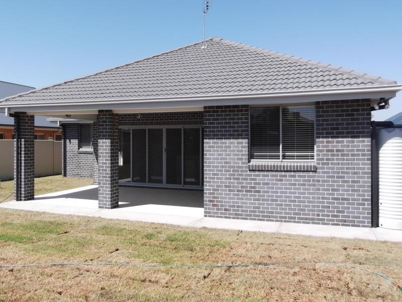 25 Kalinda Place, Tamworth NSW 2340