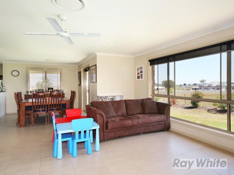 2 Conjola Drive, Tamworth NSW 2340