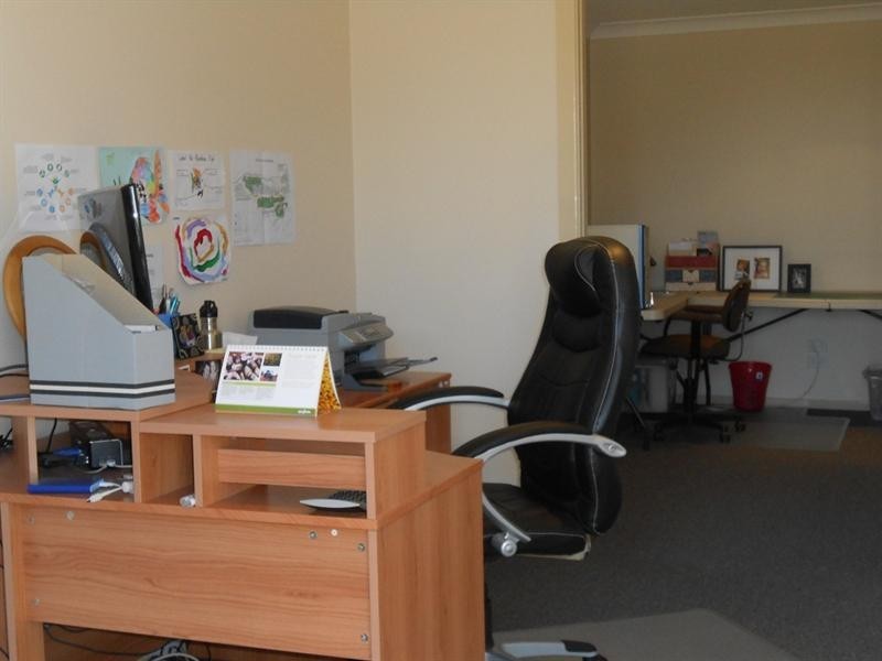 2 Conjola Drive, Tamworth NSW 2340