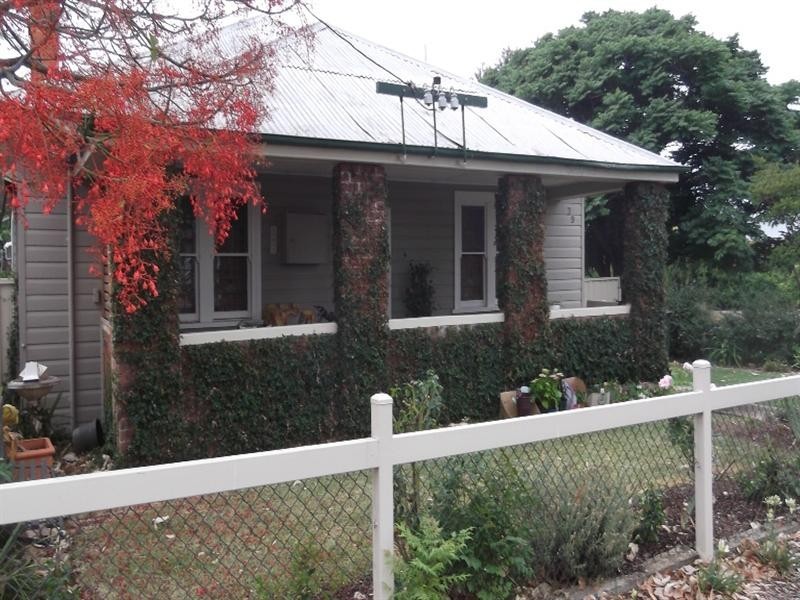 39 Gipps Street, Tamworth NSW 2340