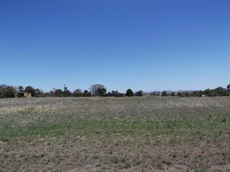 11 Warwick Road, Tamworth NSW 2340