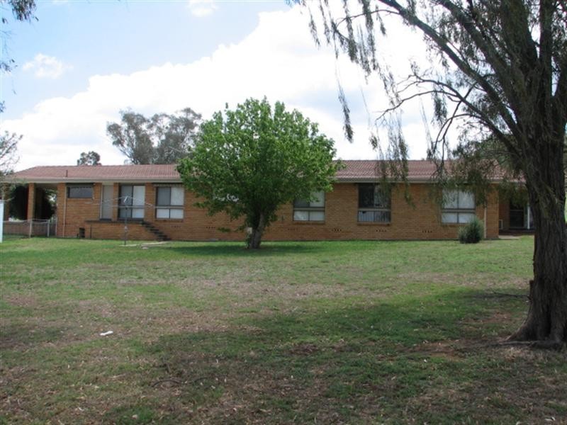 721 Manilla Road, Tamworth NSW 2340