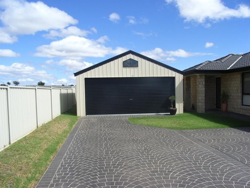 29 Warburton Drive, Tamworth NSW 2340