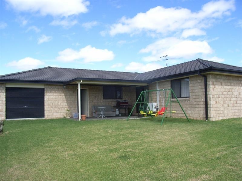 29 Warburton Drive, Tamworth NSW 2340