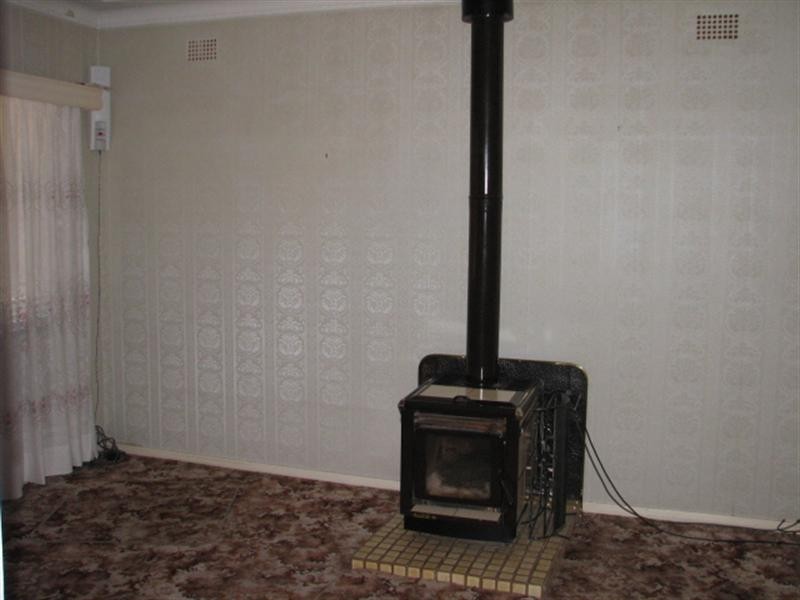 11 Jean Street, Tamworth NSW 2340