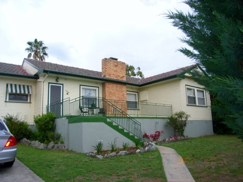 104 Rawson Avenue, Tamworth NSW 2340