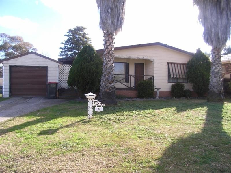 6 Robey Street, Kootingal NSW 2352