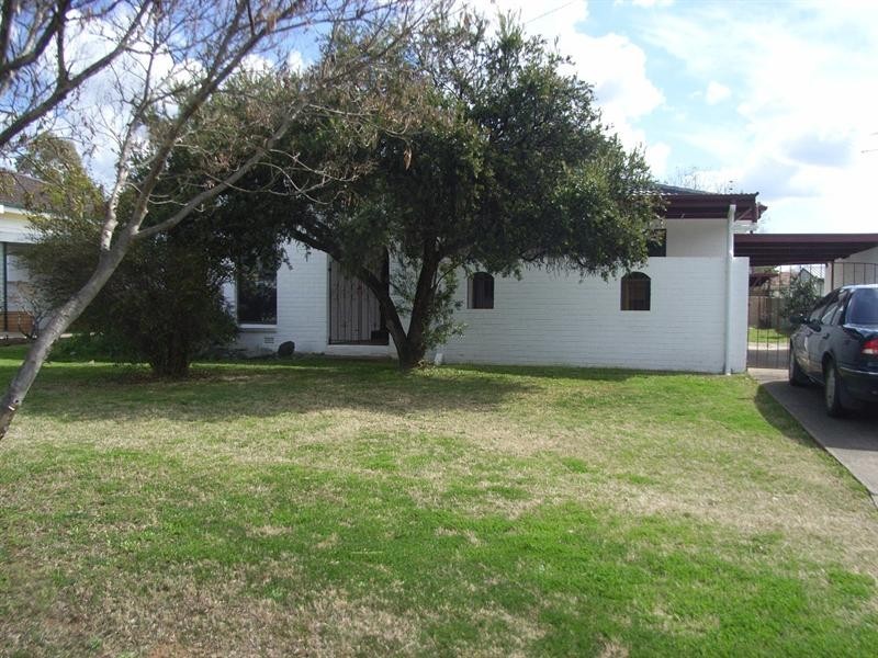 34 Kurrawan Street, Tamworth NSW 2340