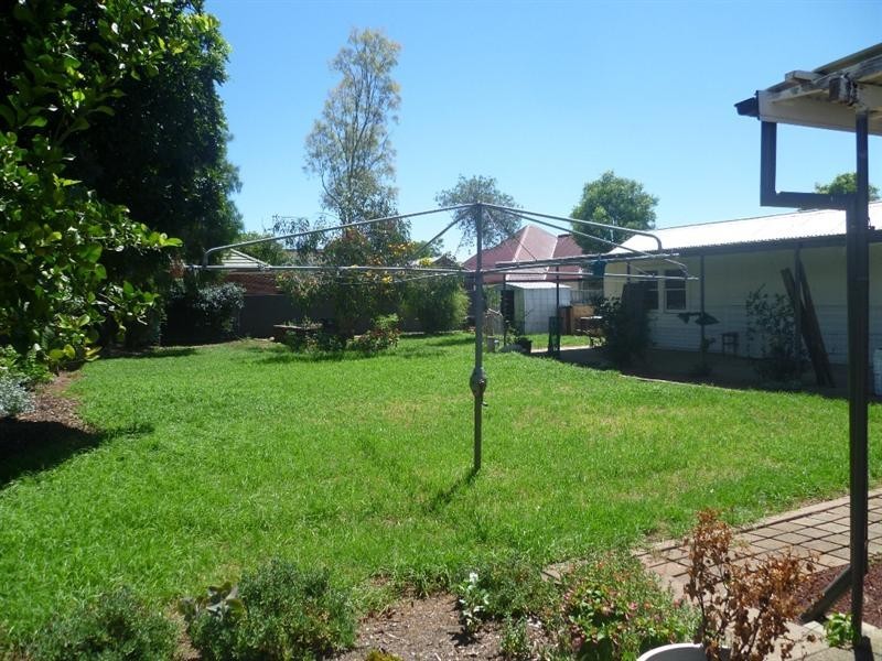 11 Denne Strret, Tamworth NSW 2340