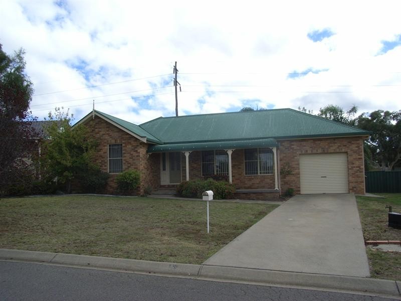 12 The Terrace, Tamworth NSW 2340