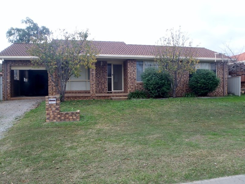 54 Glengarvin Drive, Tamworth NSW 2340