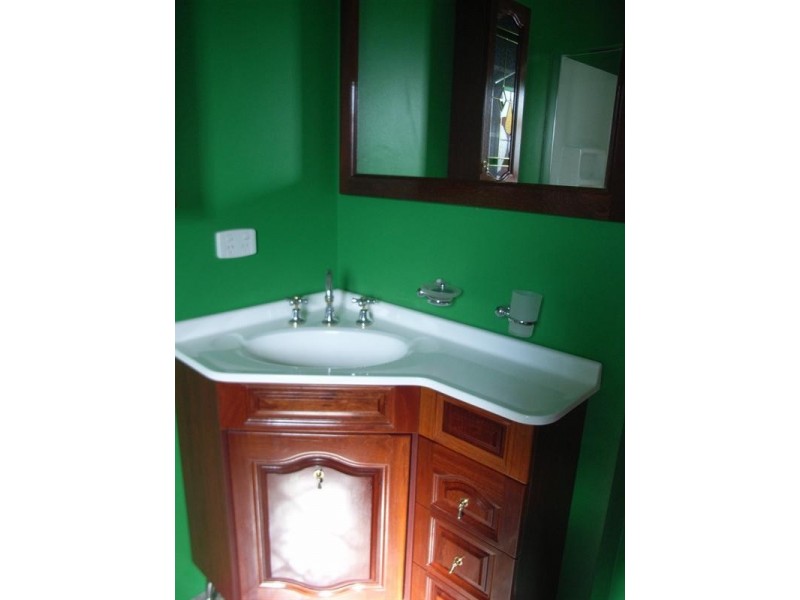 18 Kent Street, Tamworth NSW 2340