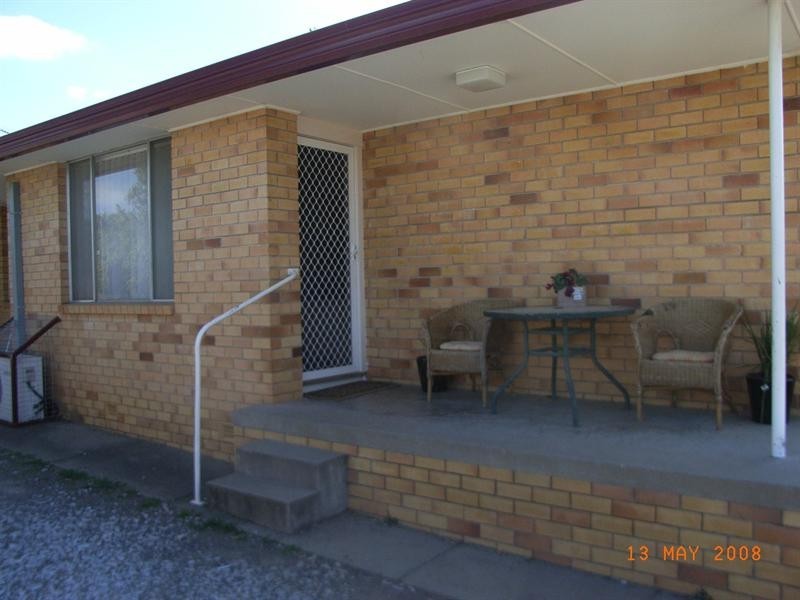 2/8 Edward Street, Tamworth NSW 2340