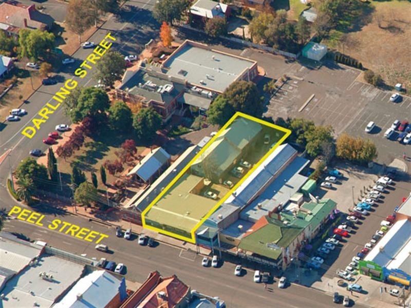218 Peel Street, Tamworth NSW 2340