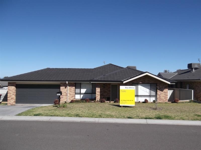 4 Lilly Pilly Court, Oxley Vale NSW 2340