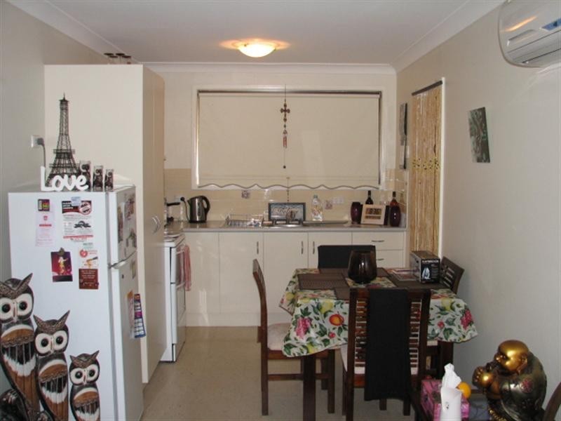 6 Illoura Street, Hillvue NSW 2340