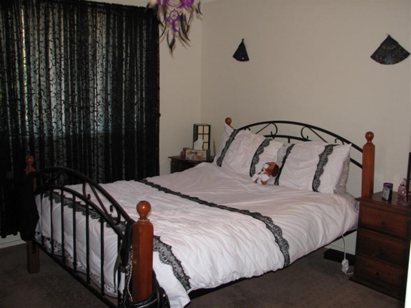 6 Illoura Street, Hillvue NSW 2340