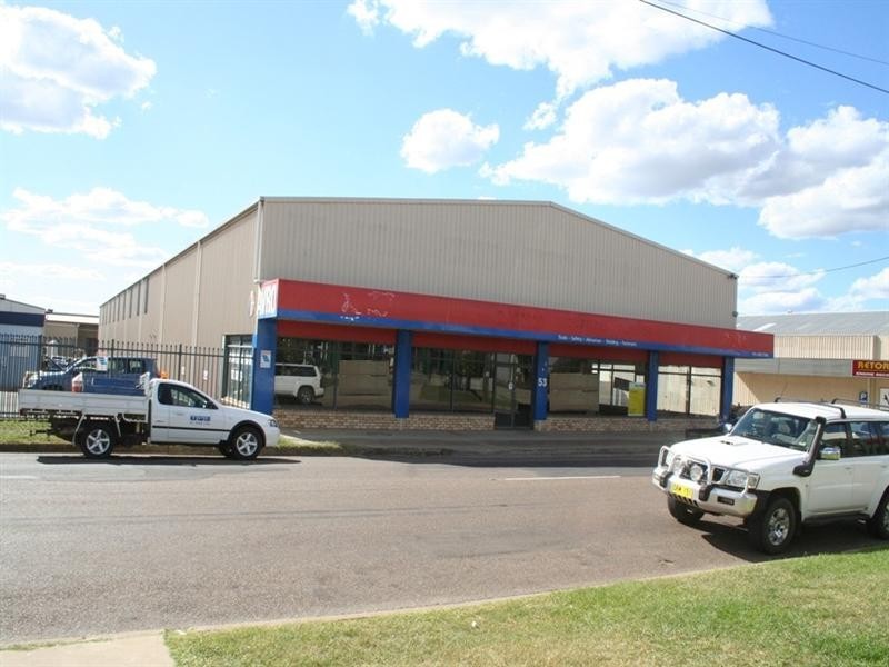 53 Barnes Street, Tamworth NSW 2340