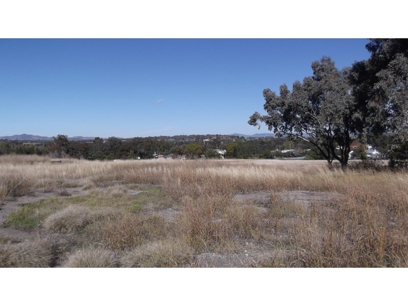 19 Railway Street, Tamworth NSW 2340