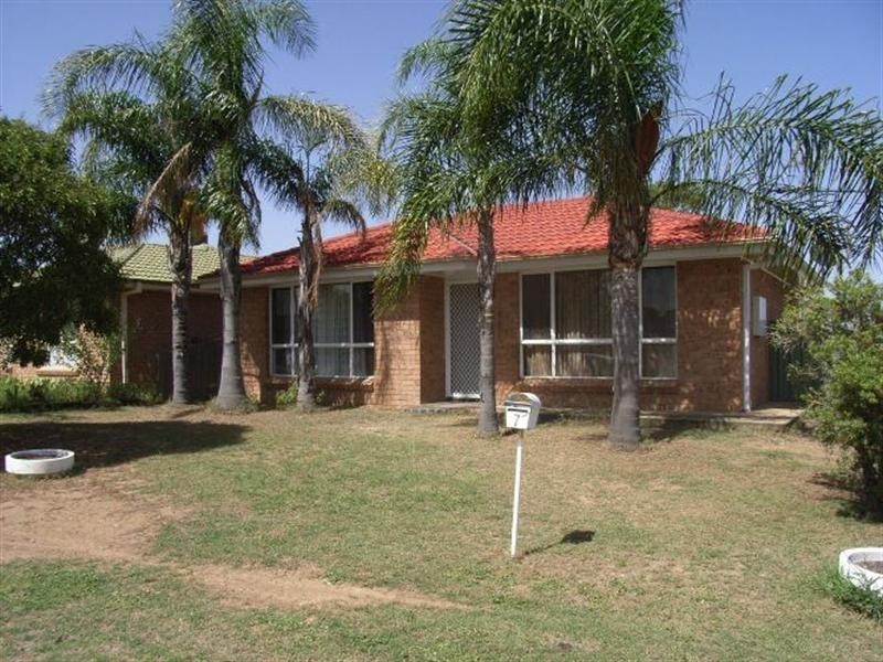 7 Dewhurst Street, Tamworth NSW 2340