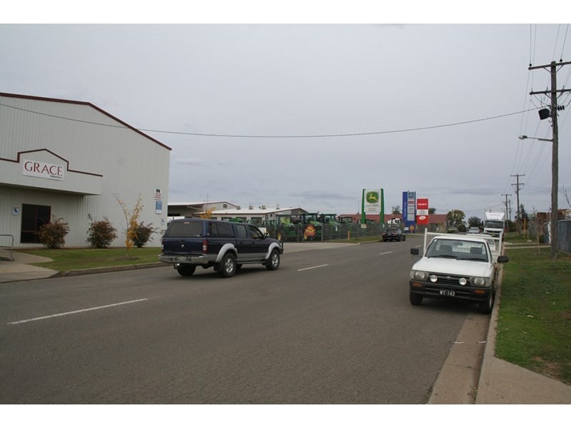 13 Dampier Street, Tamworth NSW 2340