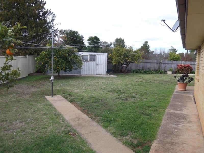 14 Merindah Avenue, Manilla NSW 2346