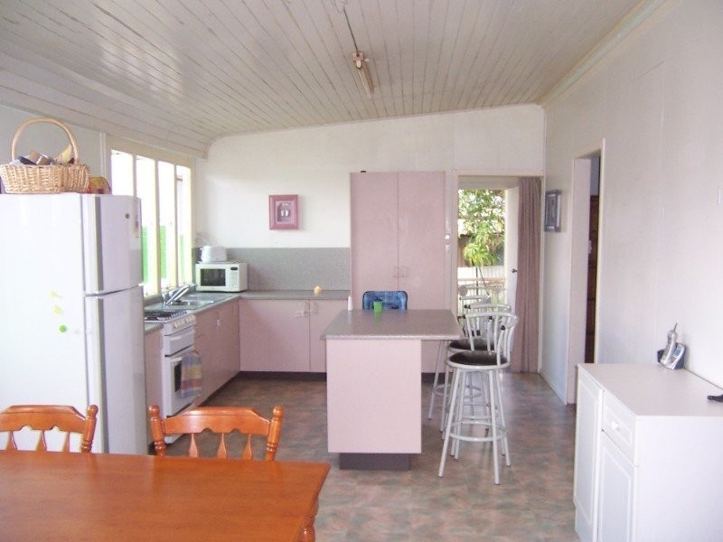 Ravenswood QLD 4816