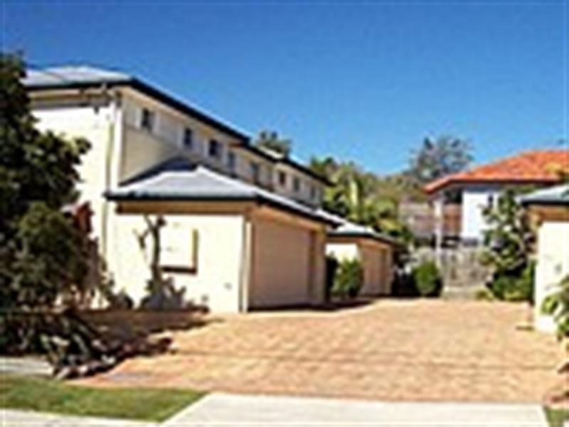 1/28 Wylie Avenue, Coorparoo QLD 4151