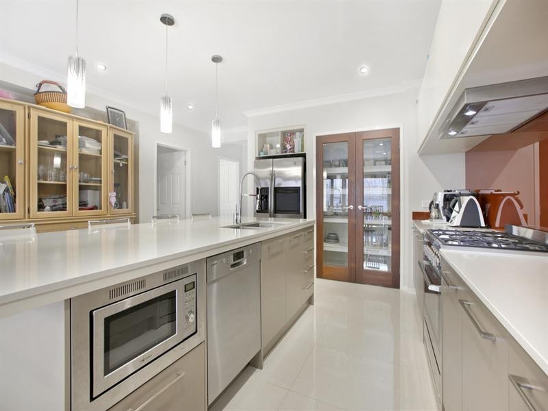 85 Watervale Parade, Wakerley QLD 4154