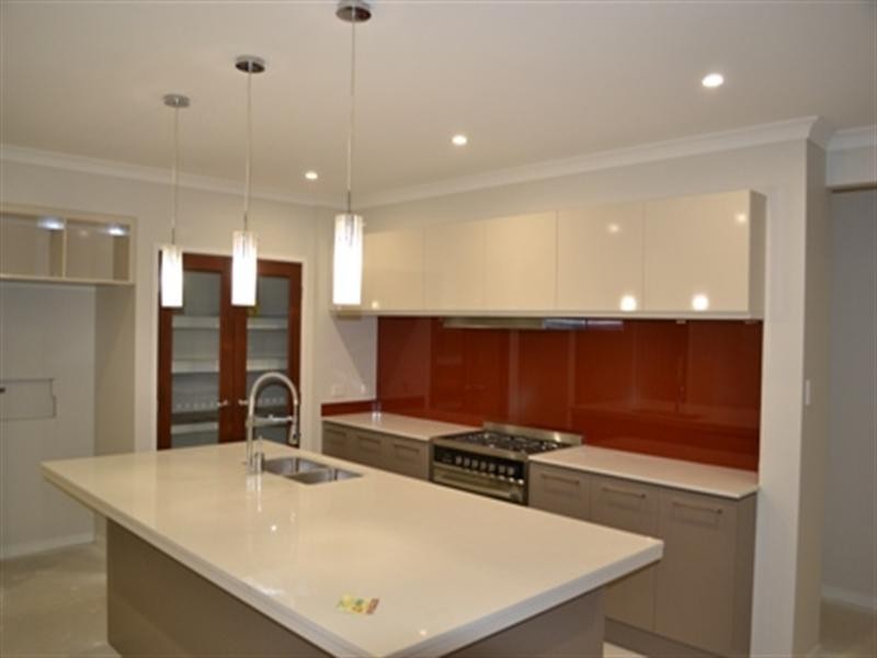 85 Watervale Parade, Wakerley QLD 4154