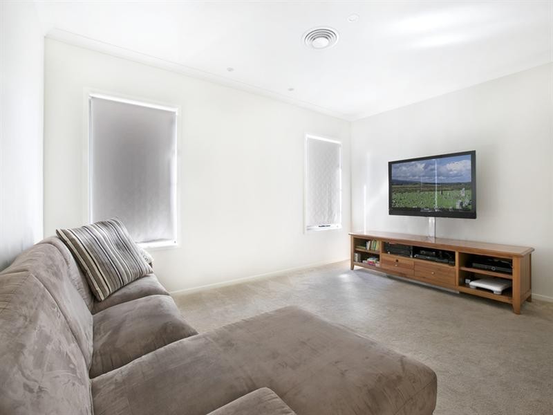 85 Watervale Parade, Wakerley QLD 4154