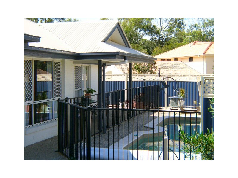 98 Brokenwood Circuit, Tingalpa QLD 4173